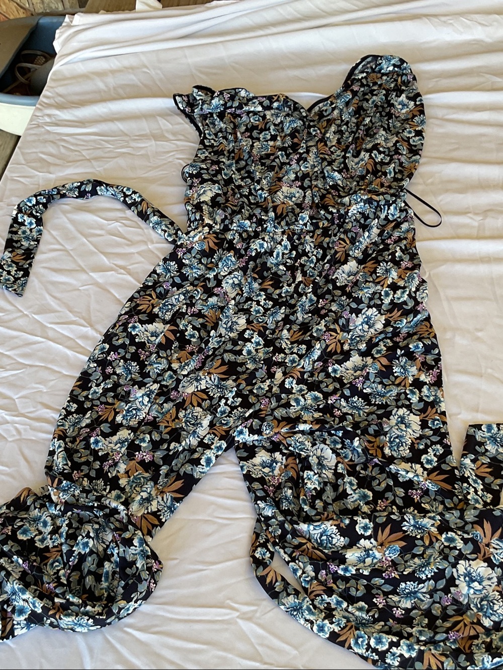 Kaleigh Floral Maxi jumper 22 in Black & Blue Like New
